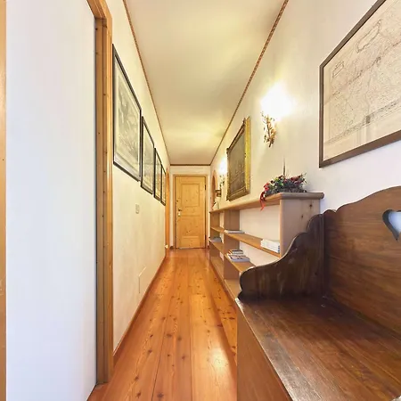 Homeby, Dimora Sopiazes Apartman